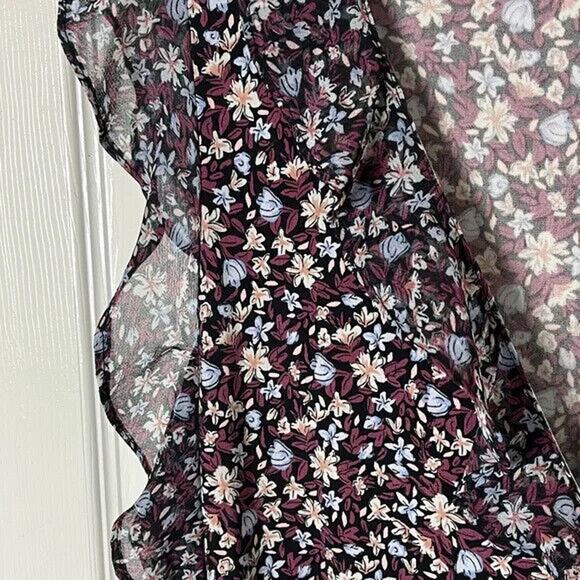 BCBGeneration floral romper, size L - Picture 4 of 7